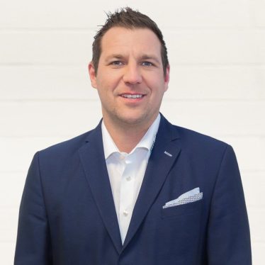 Stefan Knobel {{brizy_dc_image_alt imageSrc=